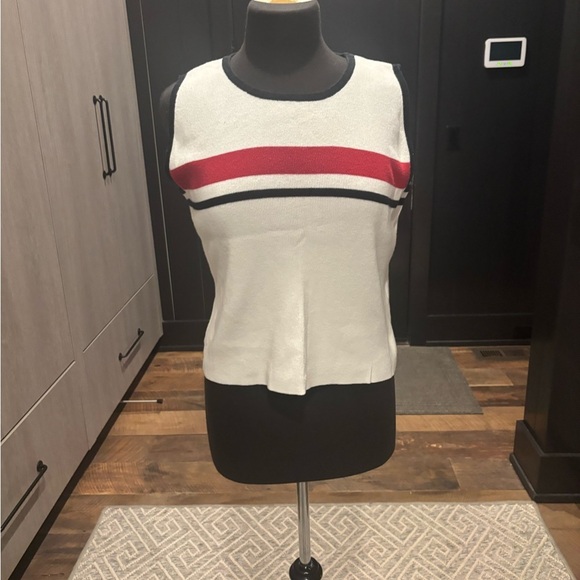 Casual Corner Tops - 90s Casual Corner Sleeveless Sweater Tank – Red/Blue Stripe – Size Large